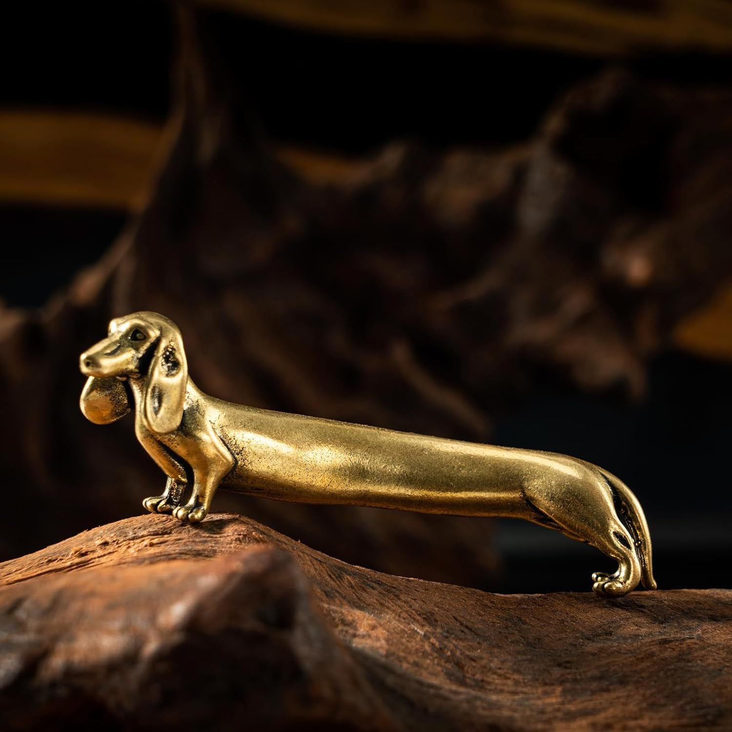 1PC Vintage Solid Brass Miniature - Delicate Dachshund Desk Ornament for Pet Enthusiasts - Exquisite Collectible and Home Décor Accent (Dachshund)