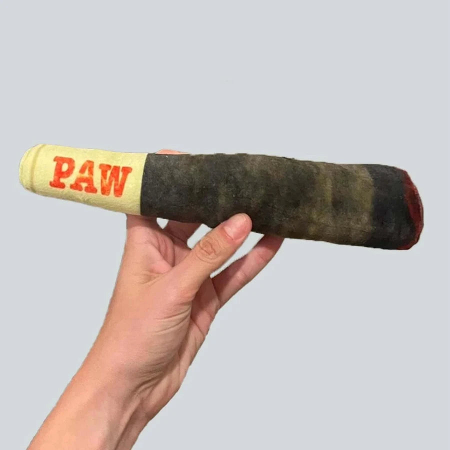 "The Big Boss" Cigar Plush Squeaker – Durable Fleece Teeth-Grinding Toy for Small & Medium Dogs