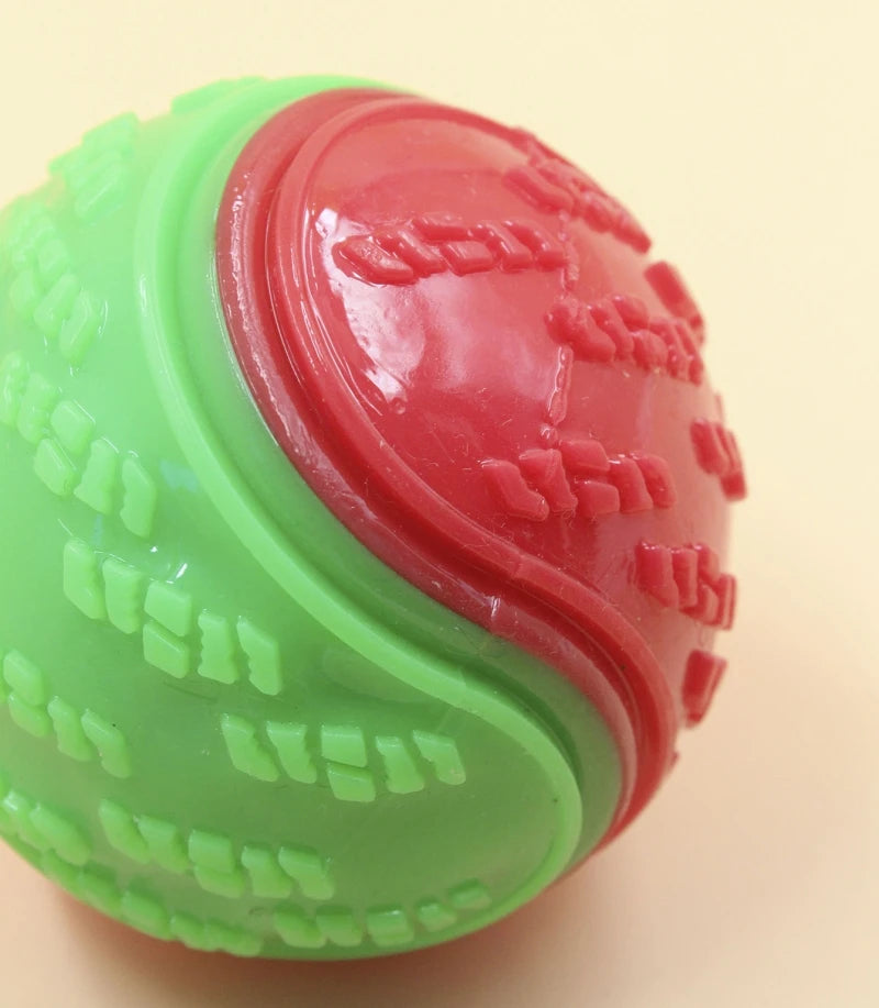 Pelota dental chirriadora Tough-Teeth: juguete duradero para perros