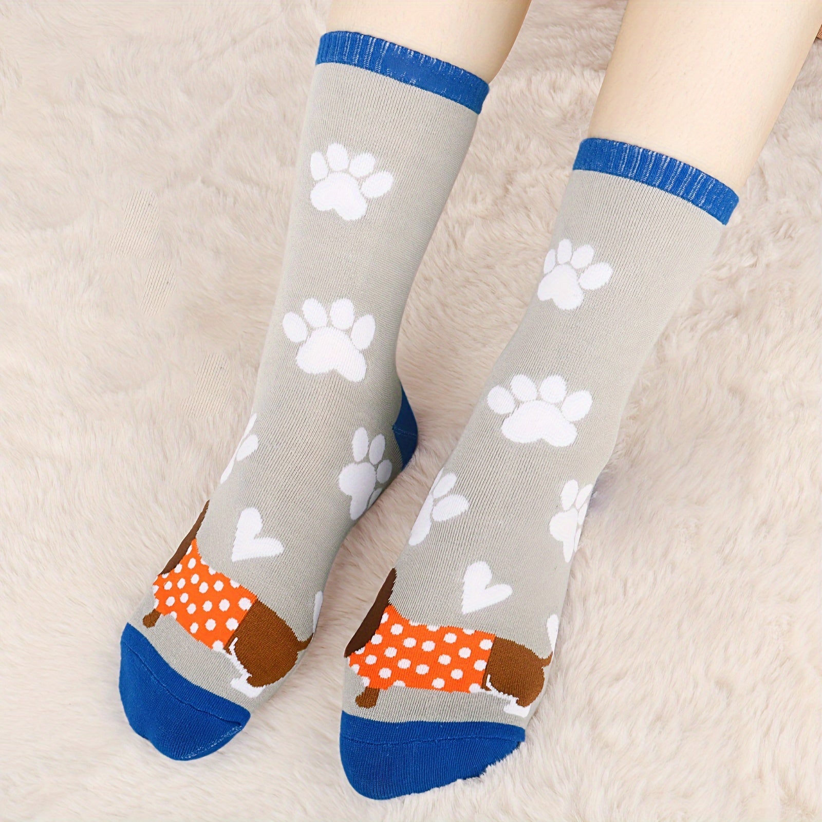 5 Pairs Dachshund Gifts for Sausage Dog Lovers Funny Novelty Crew Socks Dachshund Socks Gifts for Women Daughter Sister Friend Christmas Birthday Presents