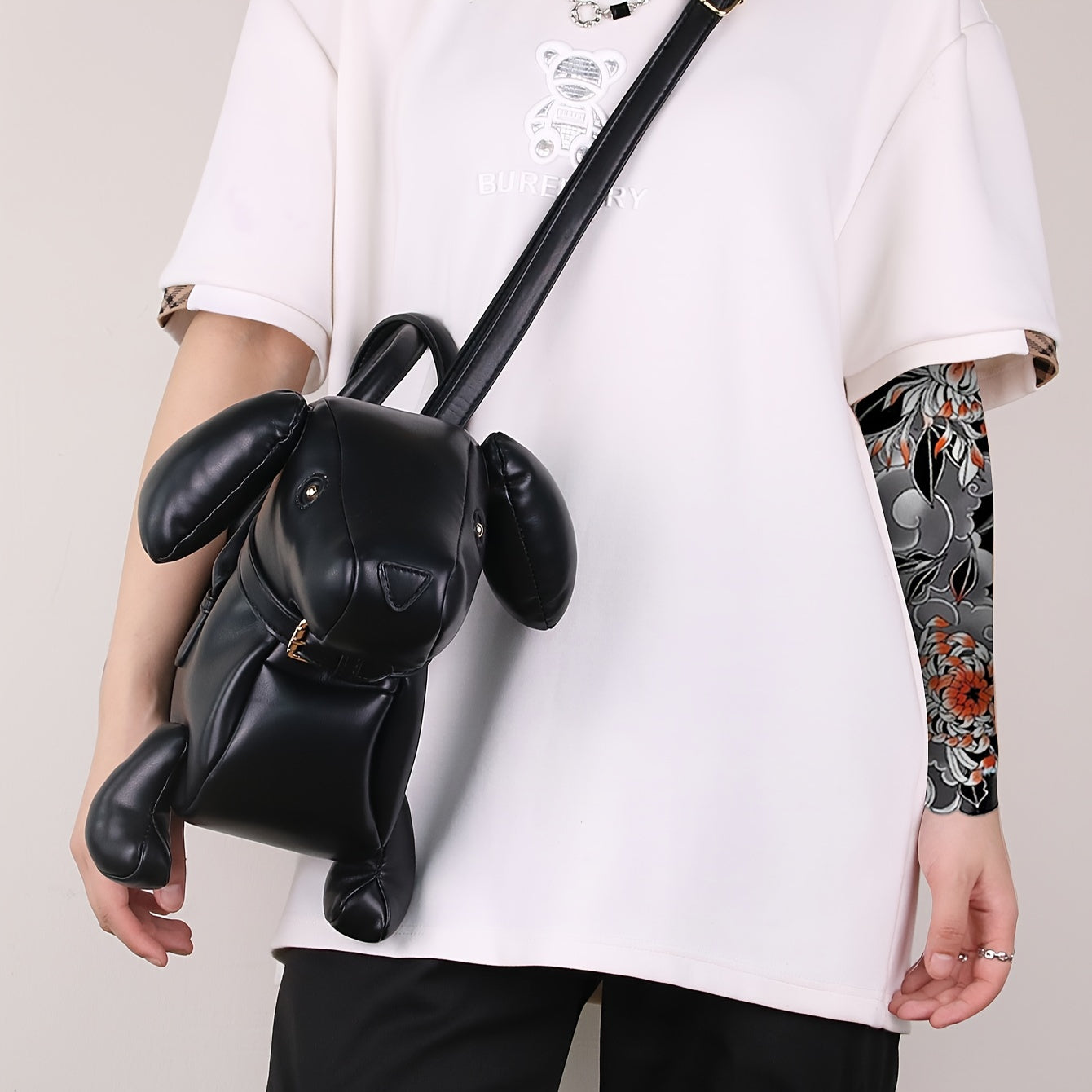 2024 New Fashionable Cartoon Dachshund Dog Handbag - Lightweight, Large Capacity, Soft PU Leather, Zip Closure, Polyester Lining, Guards on Edges, Made in Guangzhou